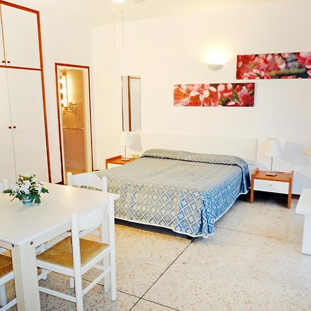 Yachting Residence リニャーノ・サッビアドーロ 部屋 写真