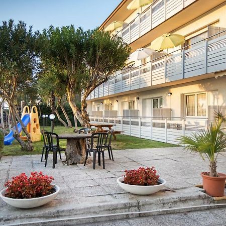 Yachting Residence リニャーノ・サッビアドーロ エクステリア 写真