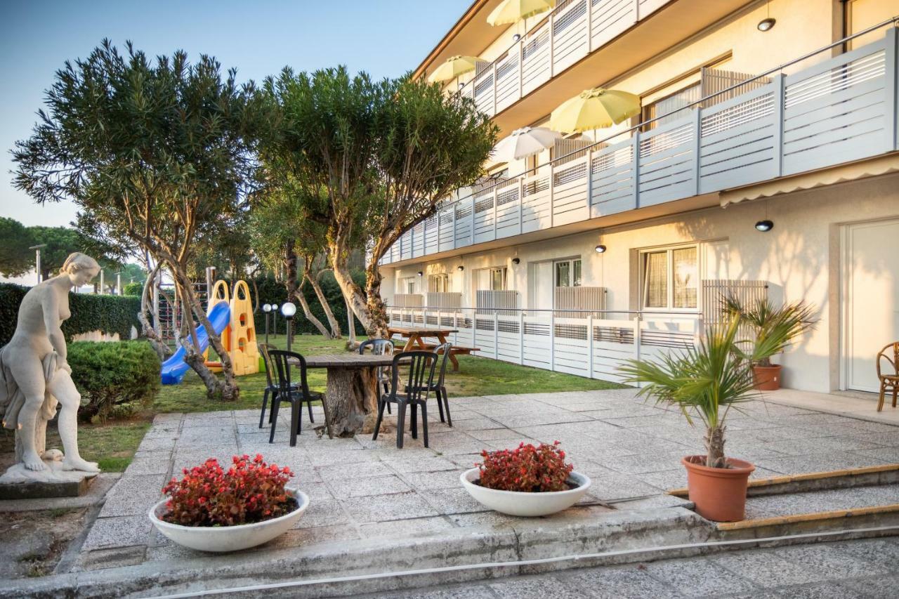 Yachting Residence リニャーノ・サッビアドーロ エクステリア 写真